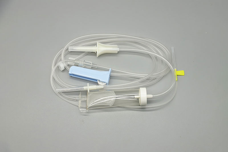 Disposable blood transfusion device with needle